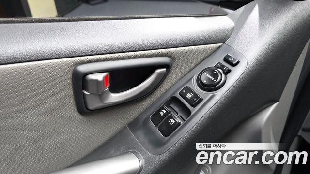 Hyundai Starex 2021 — photo 18