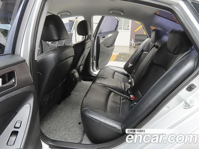 Hyundai Sonata 2012 — photo 8