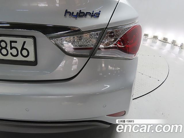 Hyundai Sonata 2012 — photo 16