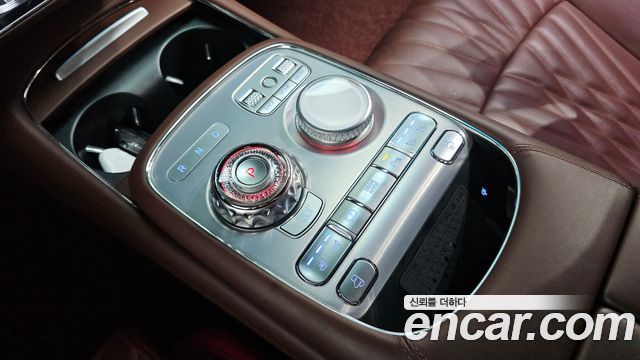 Genesis G90 2022 — photo 9