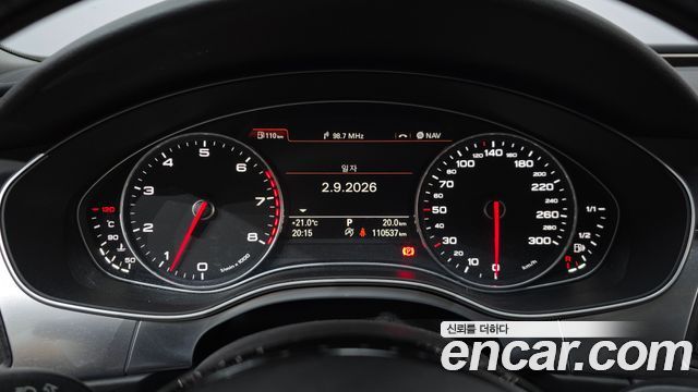 Audi A7 2015 — photo 11