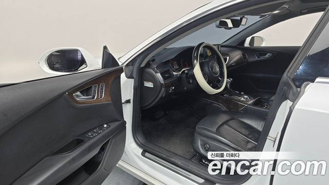 Audi A7 2015 — photo 13