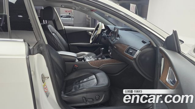Audi A7 2015 — photo 16