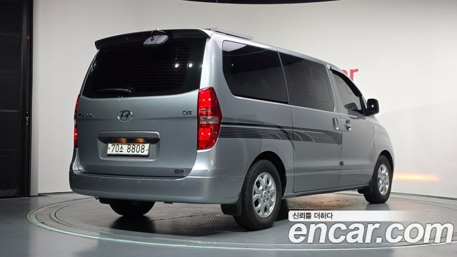 Hyundai Starex 2014 — photo 2