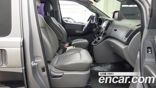 Hyundai Starex 2014 — photo 17