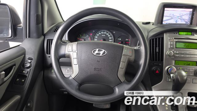 Hyundai Starex 2014 — photo 19