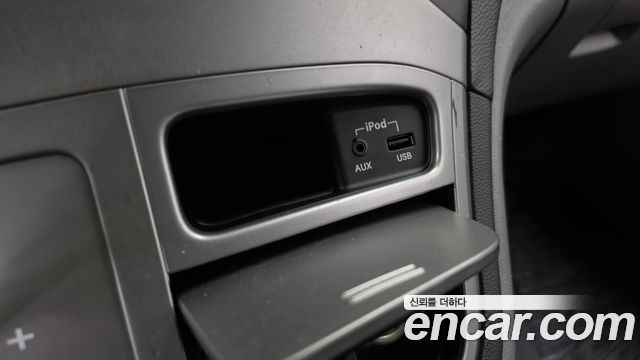 Hyundai Starex 2014 — photo 25