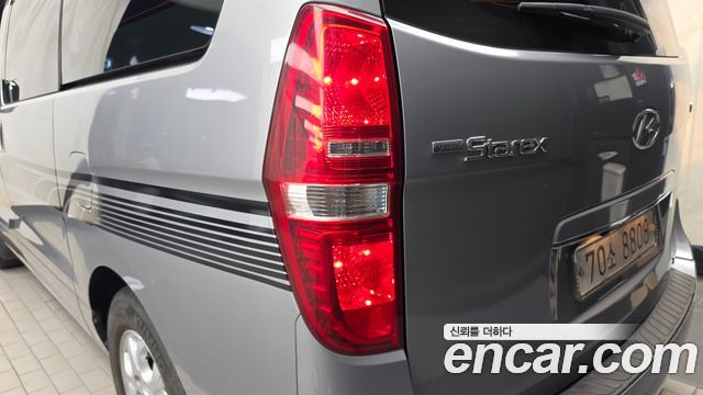 Hyundai Starex 2014 — photo 9
