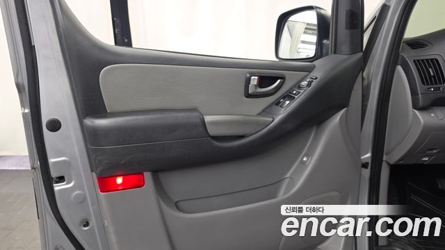 Hyundai Starex 2014 — photo 14