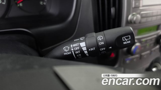 Hyundai Starex 2014 — photo 28