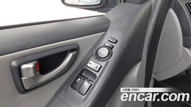 Hyundai Starex 2014 — photo 29