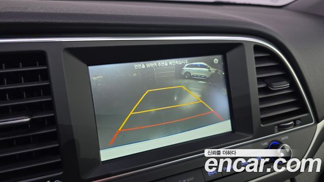 Hyundai AVANTE 2016 — photo 16