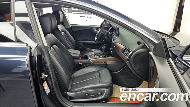 Audi A7 2014 — photo 11