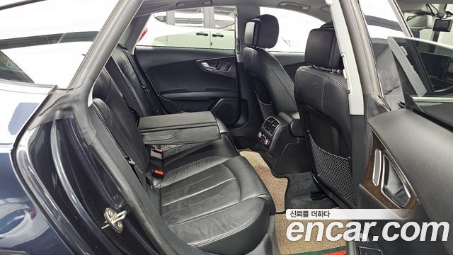 Audi A7 2014 — photo 12