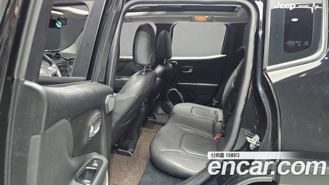 Jeep Renegade 2016 — photo 13