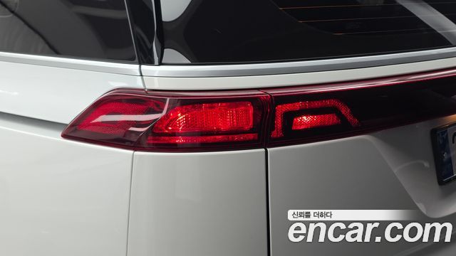Kia Canival 2023 — photo 9