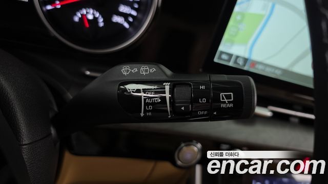 Kia Canival 2023 — photo 29