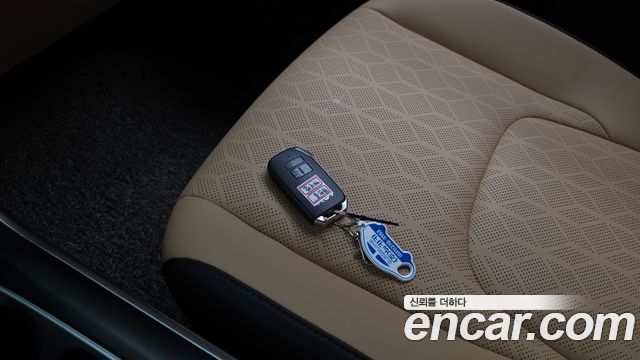Kia Canival 2023 — photo 30