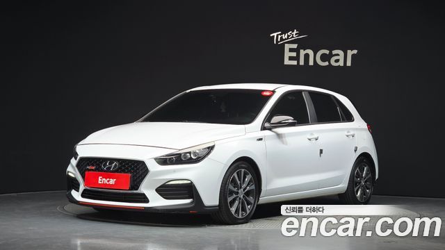 Hyundai i30 2019 — photo 1