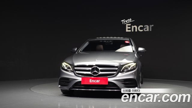 Mercedes-Benz E-Class 2018 — photo 3