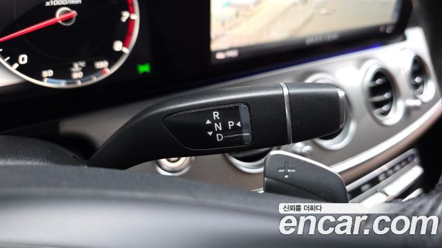 Mercedes-Benz E-Class 2018 — photo 9
