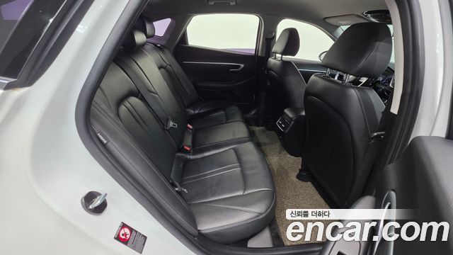 Hyundai Sonata 2020 — photo 19