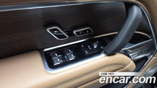Land Rover Range Rover 2026 — photo 31