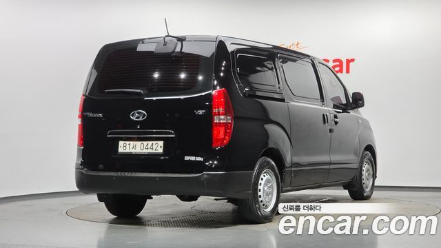 Hyundai Starex 2018 — photo 2