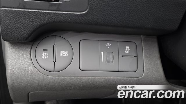 Hyundai Starex 2018 — photo 13