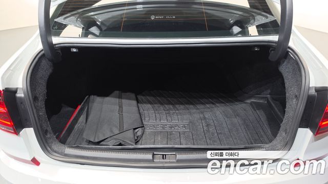 Volkswagen Passat 2018 — photo 24