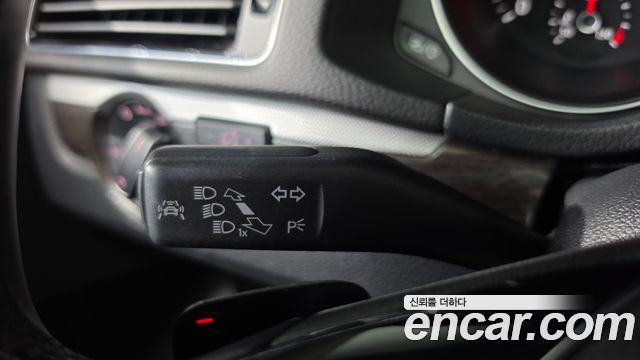 Volkswagen Passat 2018 — photo 30