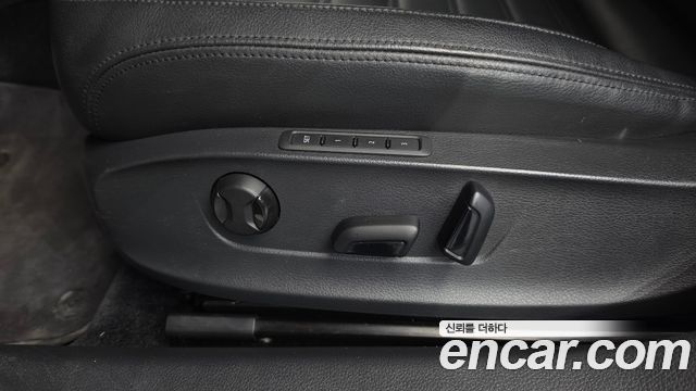 Volkswagen Passat 2018 — photo 31