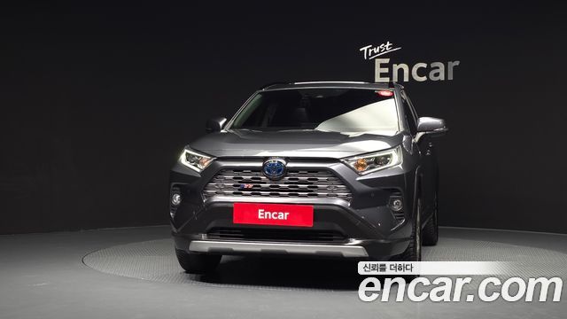 Toyota RAV4 2019 — photo 3