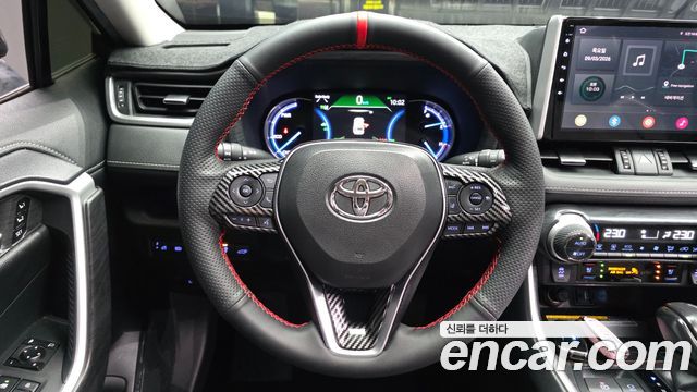 Toyota RAV4 2019 — photo 13