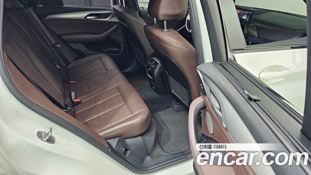 BMW X3 2021 — photo 12