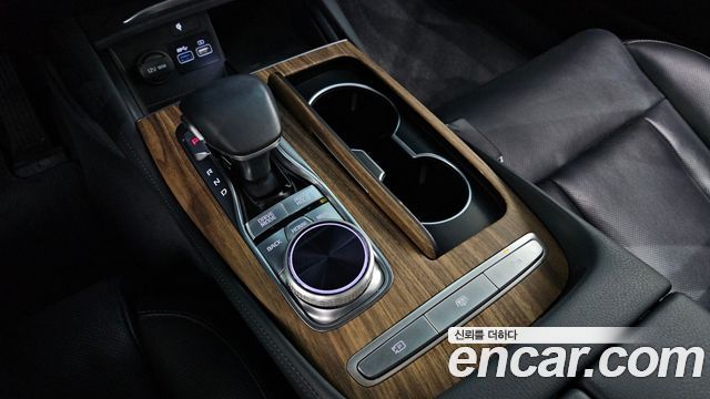 Kia K9 2022 — photo 9