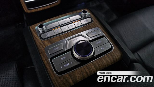 Kia K9 2022 — photo 18