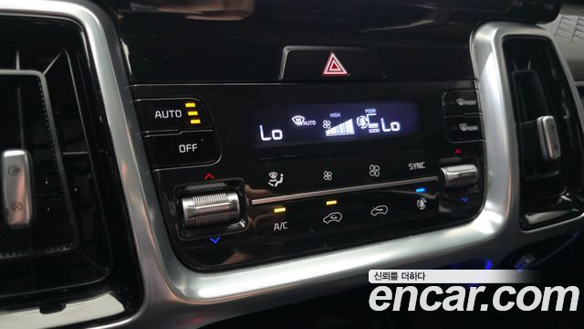 Kia Sorento 2021 — photo 28