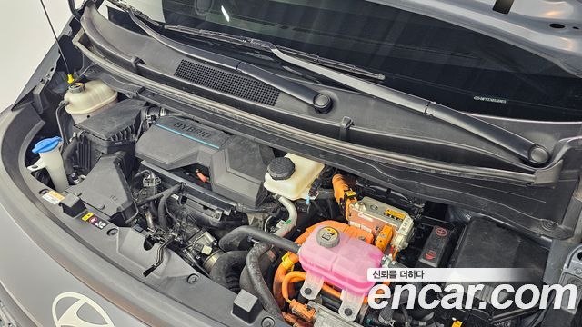 Hyundai Staria 2025 — photo 6