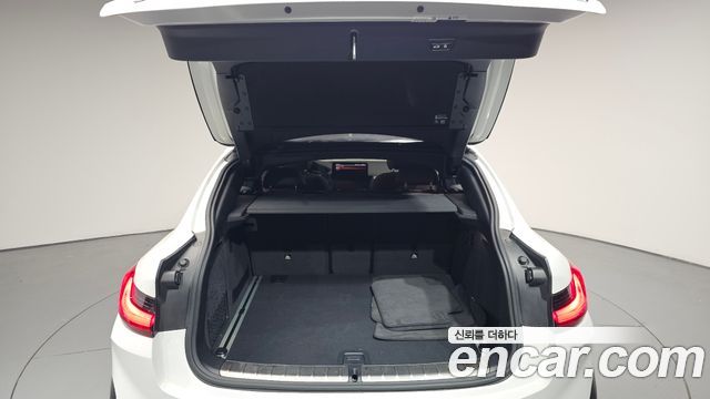 BMW X4 2022 — photo 33