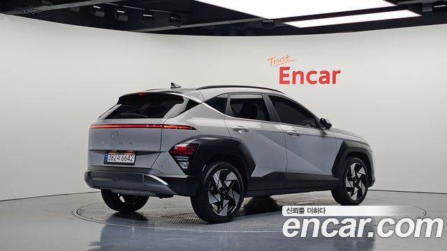 Hyundai Kona 2023 — photo 2