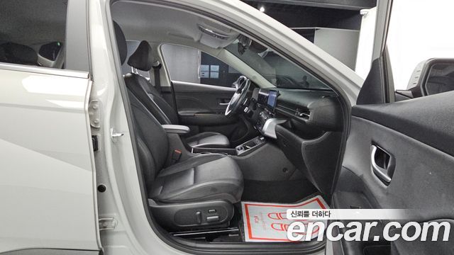 Hyundai Kona 2023 — photo 12