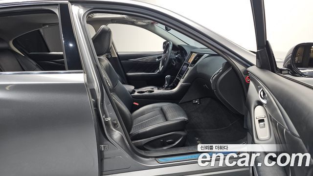 Infiniti Q50 2016 — photo 11