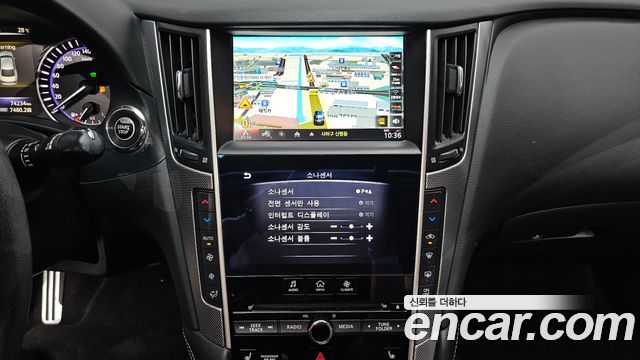 Infiniti Q50 2016 — photo 14