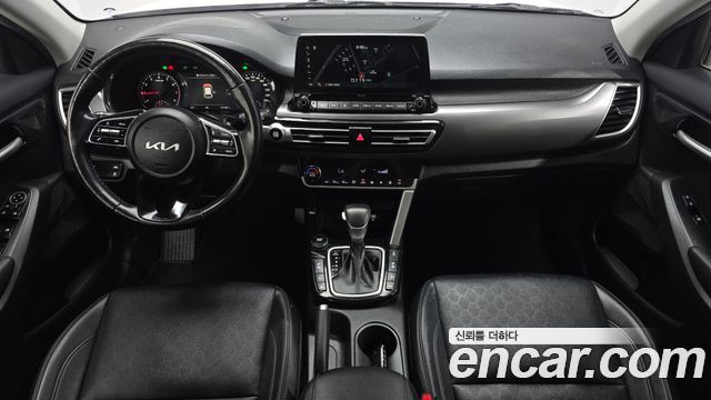 Kia Seltos 2023 — photo 10