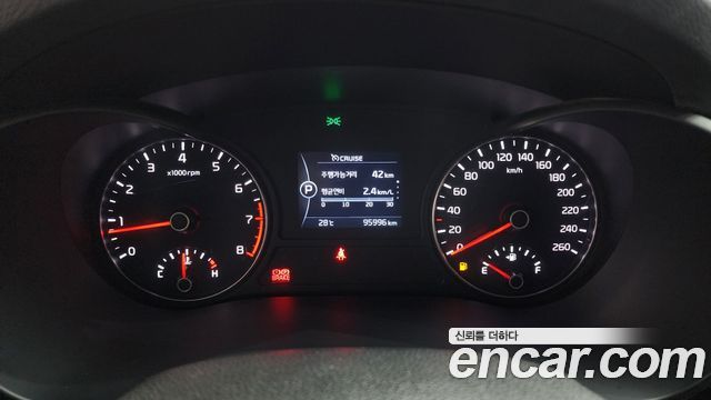 Kia K5 2017 — photo 8