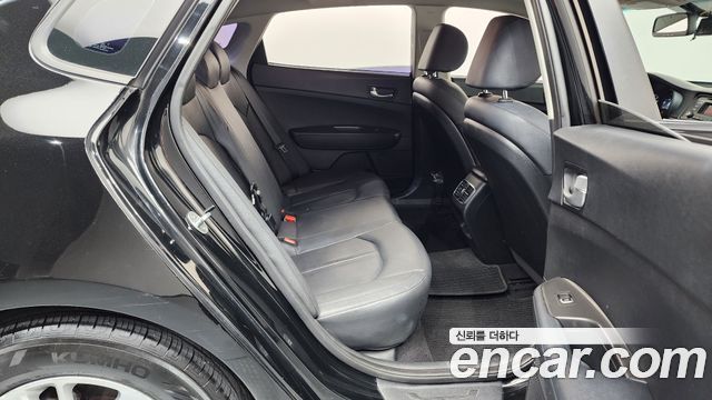 Kia K5 2017 — photo 12
