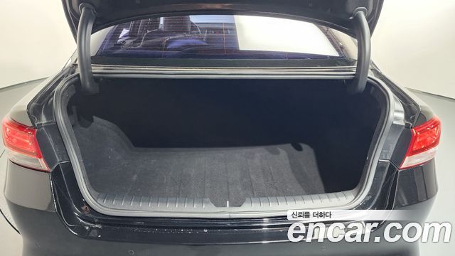 Kia K5 2017 — photo 17