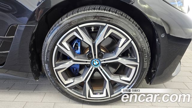 BMW i4 2024 — photo 7