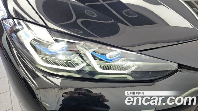 BMW i4 2024 — photo 8
